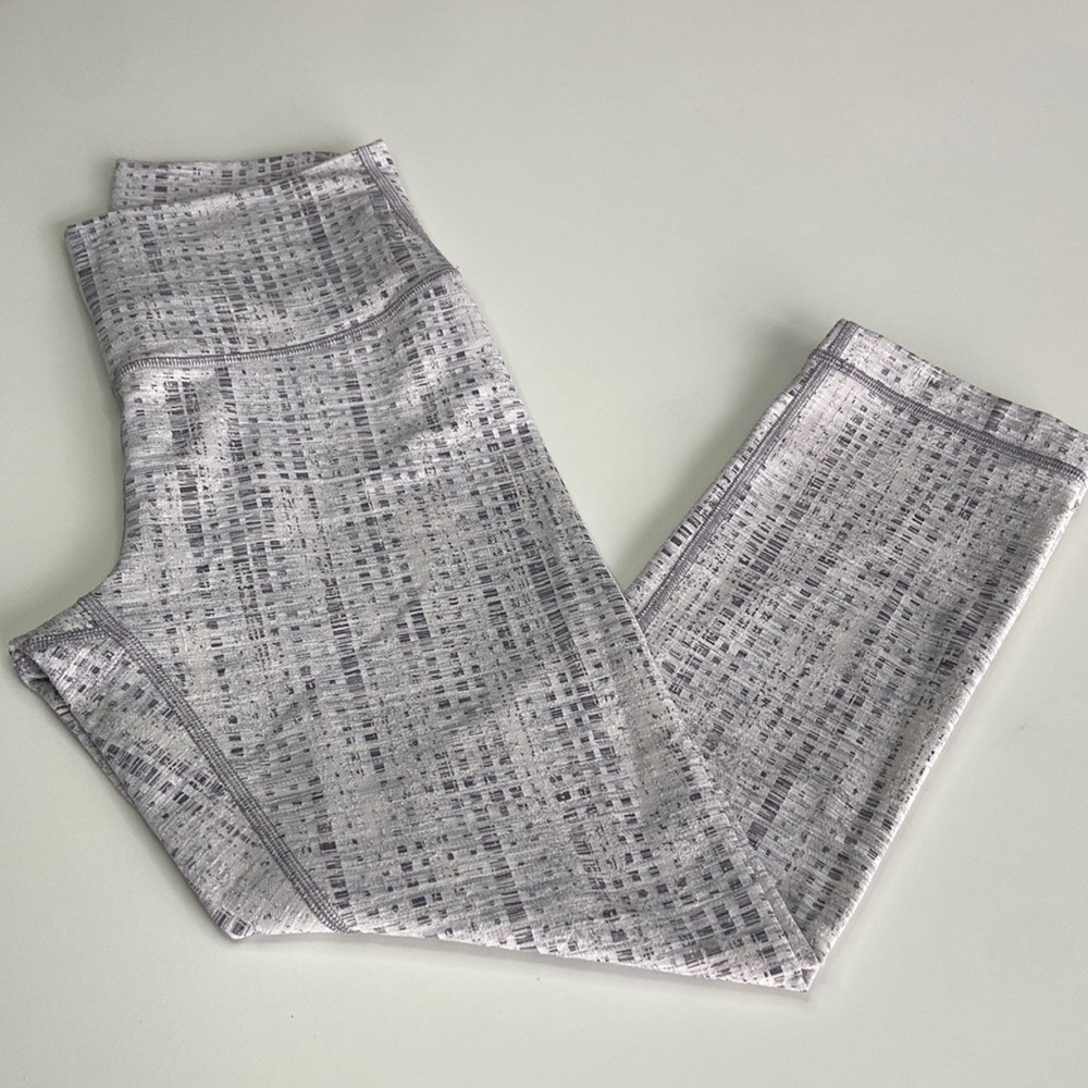 Lululemon Sz 6 Wunder Under Hi Rise Crop 21” Luxtreme Jacquard Moonphase LW6BFDS
